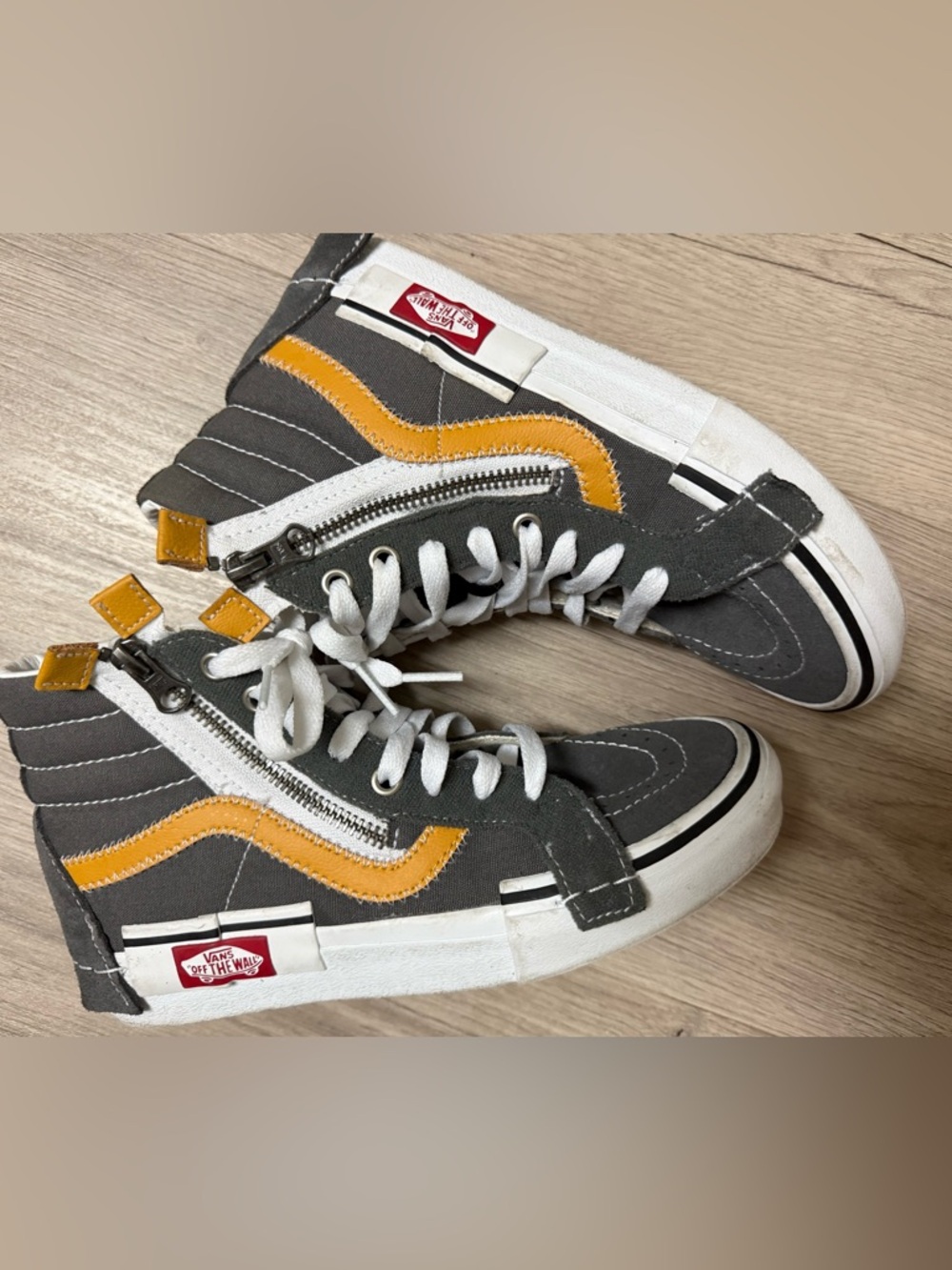 Vans Cream and White Canvas High-Top Sneaker us Men 5 / us women 6.5 - Picture 3 of 10